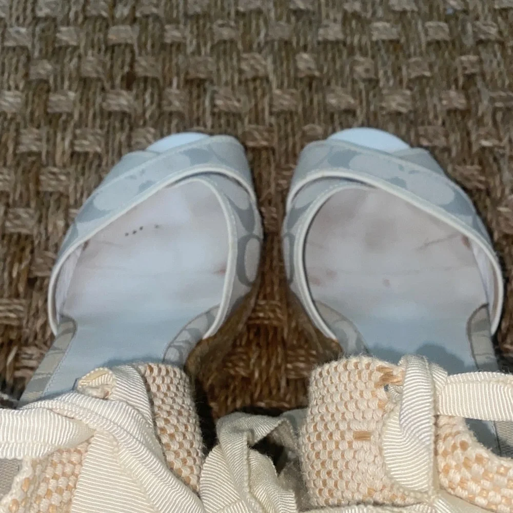 Coach Women's Cream White Wedge Espadrille Sandals Sz 8 - Picture 7 of 14